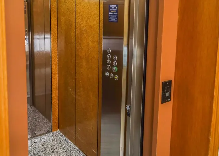 Juan Aparicio Apartment *